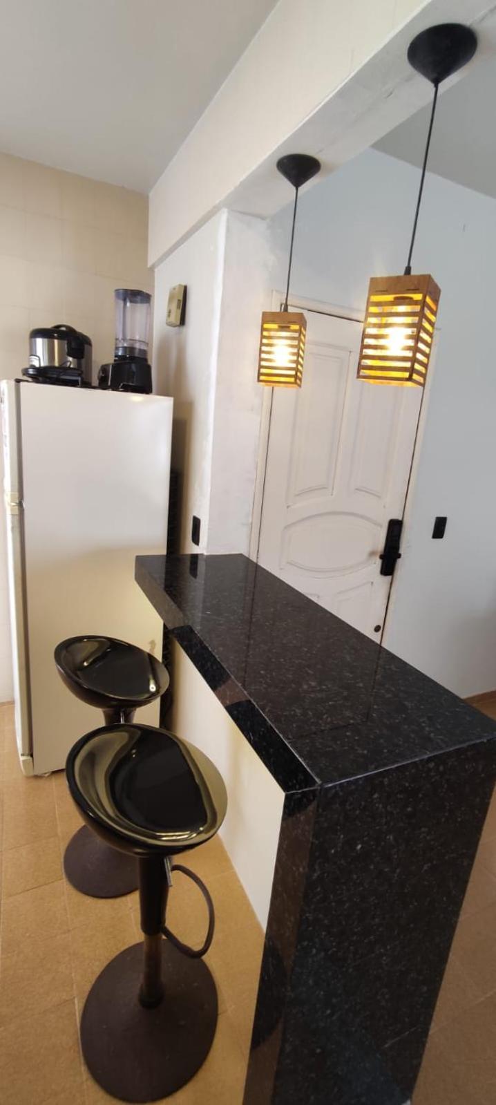 Apto 115m, 3q Com Suite, 1 Rua Da Do Morro, Wi-fi Guarapari